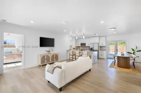 2101 N 56th Avenue Hollywood FL 33021