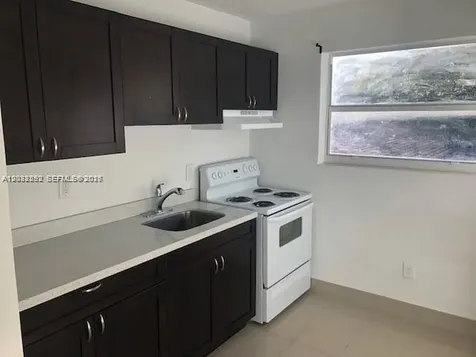 1045 SW 4th Street Miami FL 33130