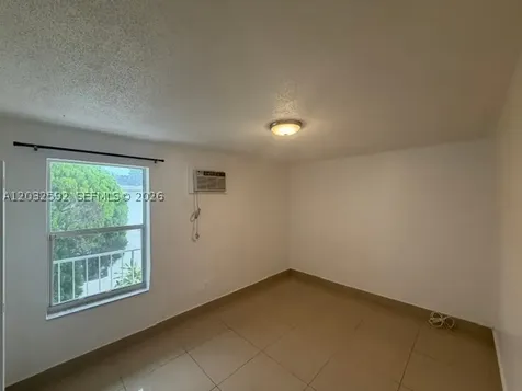 1045 SW 4th Street Miami FL 33130