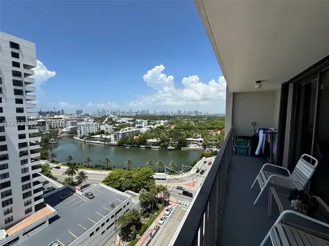 2625 Collins Avenue Miami Beach FL 33140
