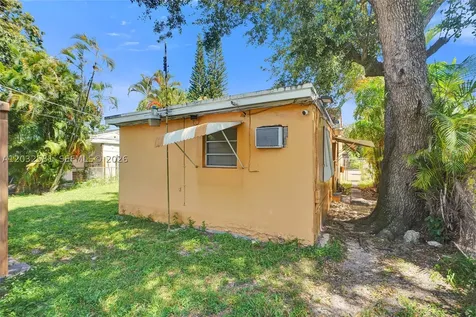 555 NW 46th Street Miami FL 33127