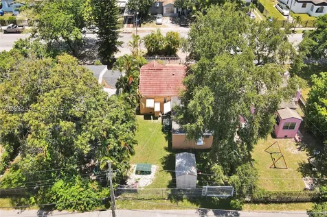 555 NW 46th Street Miami FL 33127