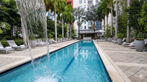 133 NE 2nd Avenue Miami FL 33132