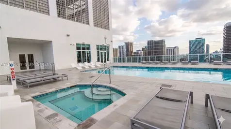 133 NE 2nd Avenue Miami FL 33132