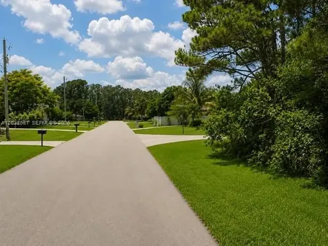 1585 SW Mullinax Avenue Port St. Lucie FL 34953