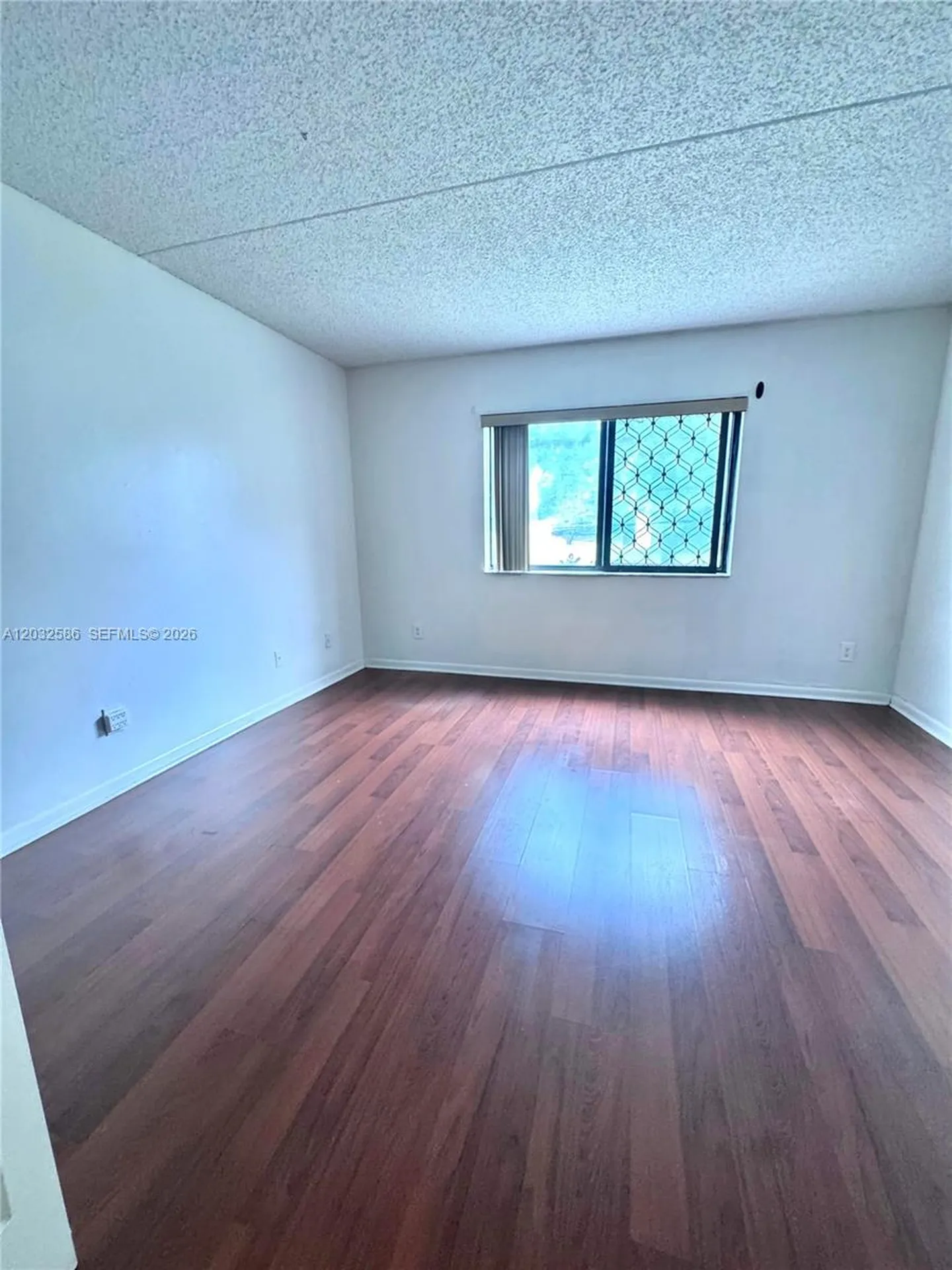 5835 Washington Street Hollywood FL 33023