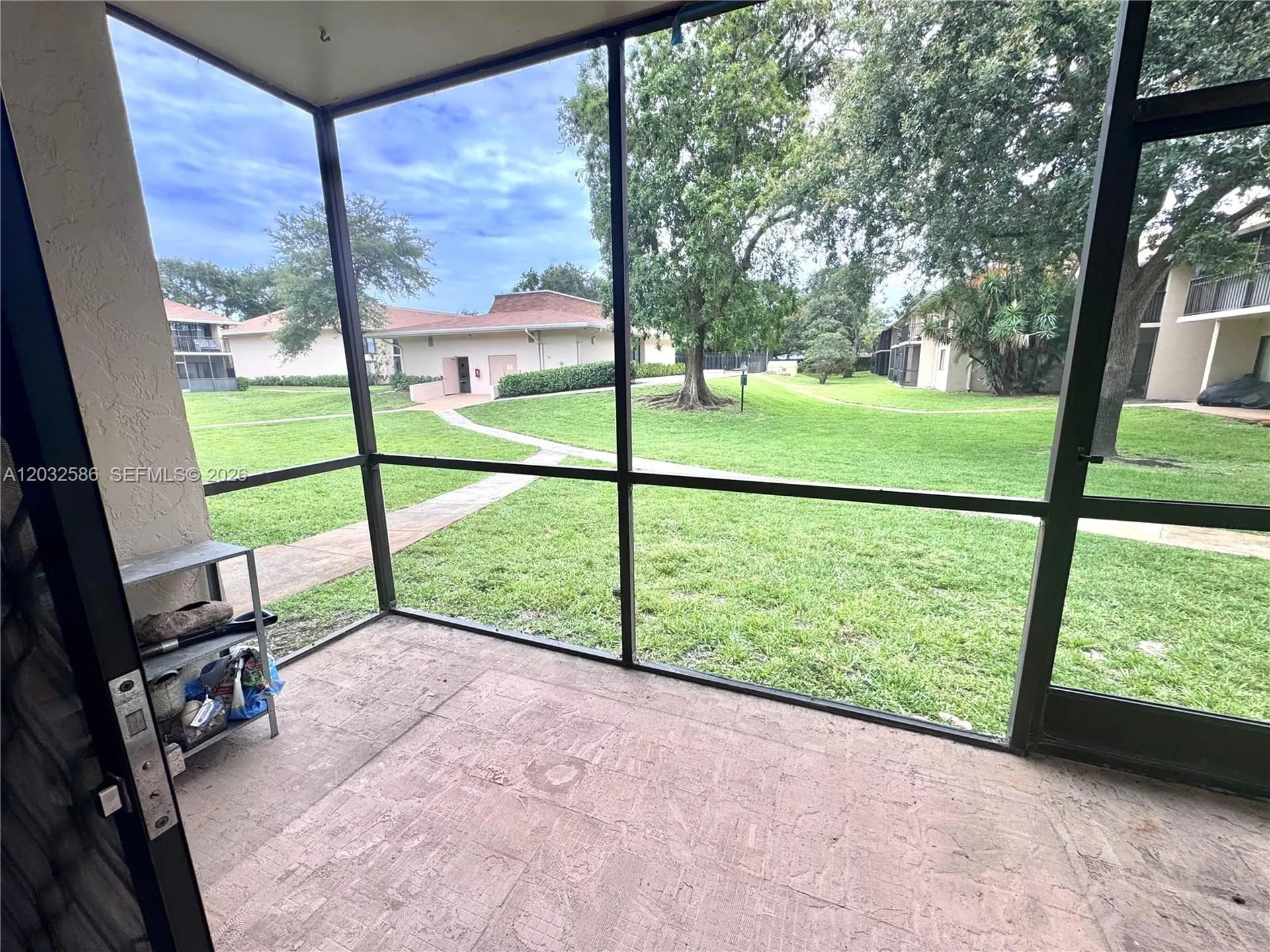 5835 Washington Street Hollywood FL 33023