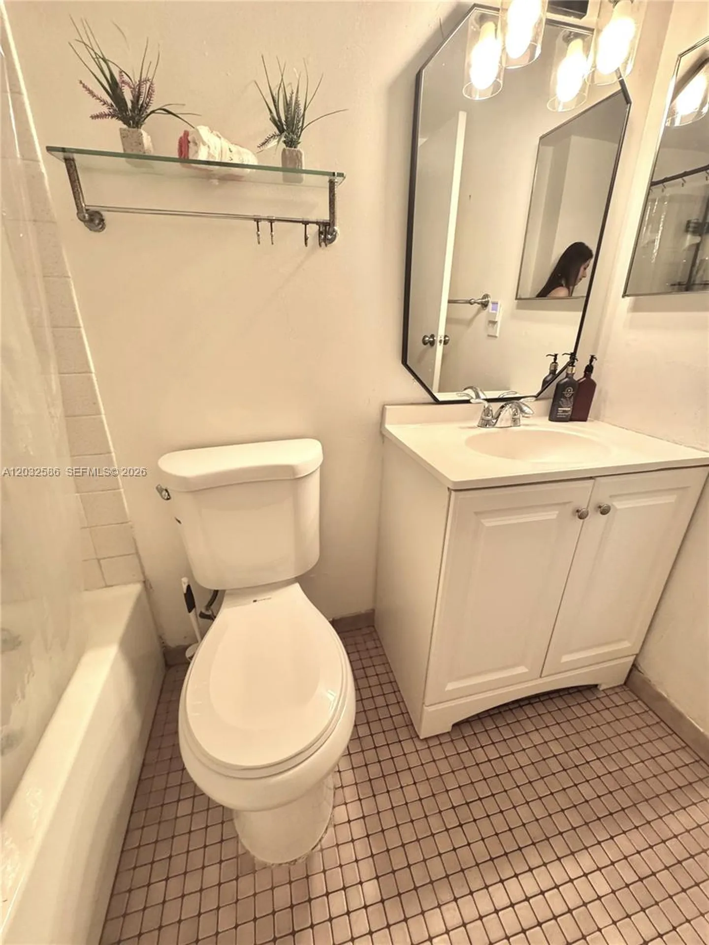 5835 Washington Street Hollywood FL 33023