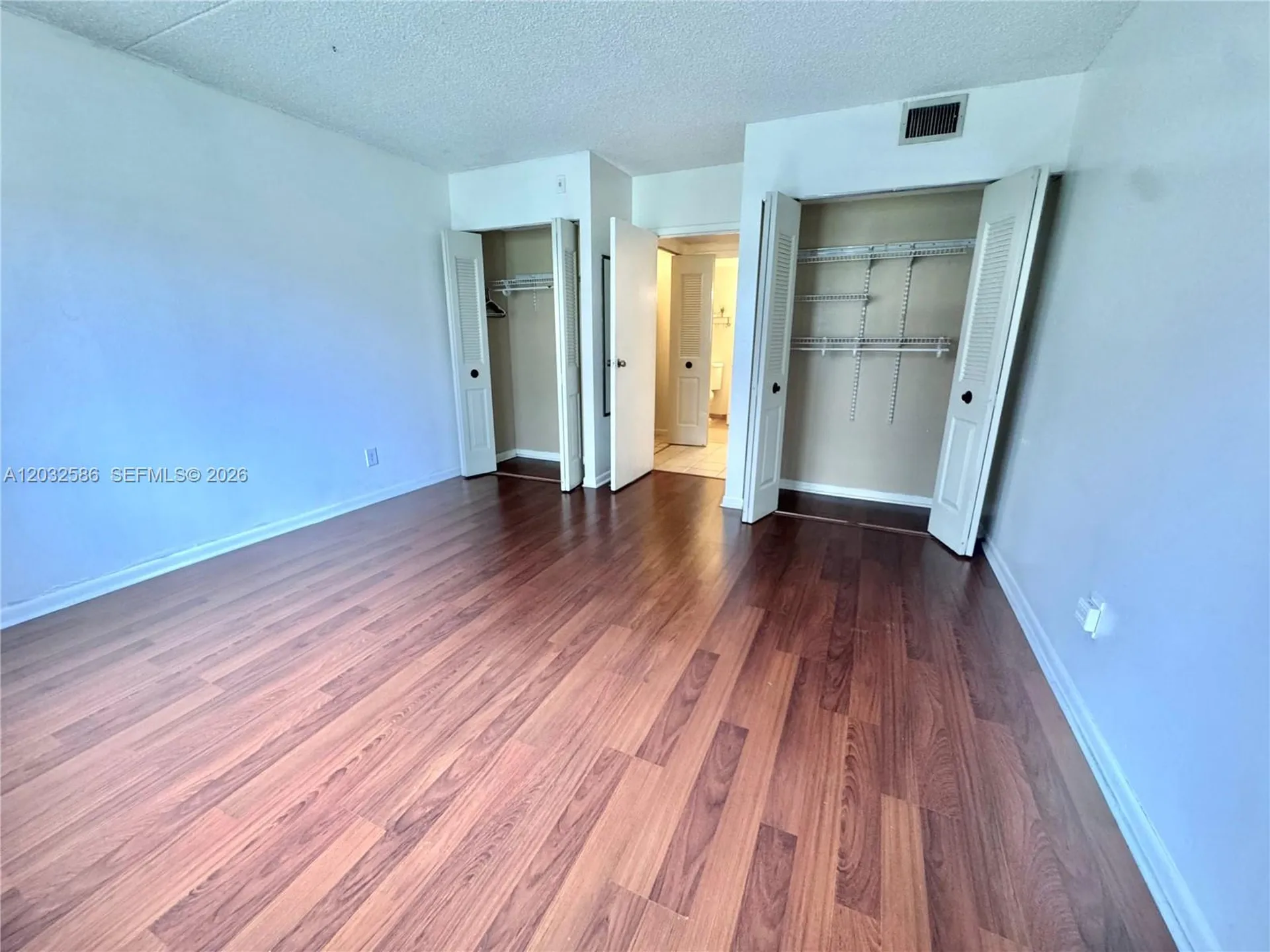 5835 Washington Street Hollywood FL 33023