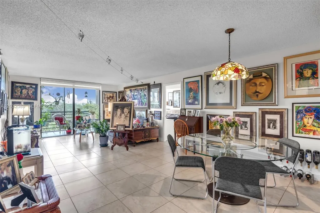 1400 Saint Charles Place Pembroke Pines FL 33026