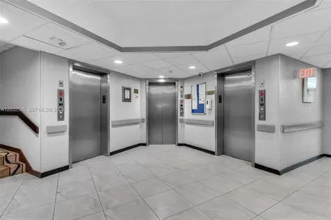 1400 Saint Charles Place Pembroke Pines FL 33026