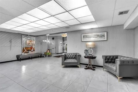1400 Saint Charles Place Pembroke Pines FL 33026