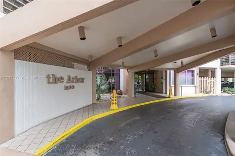 1400 Saint Charles Place Pembroke Pines FL 33026