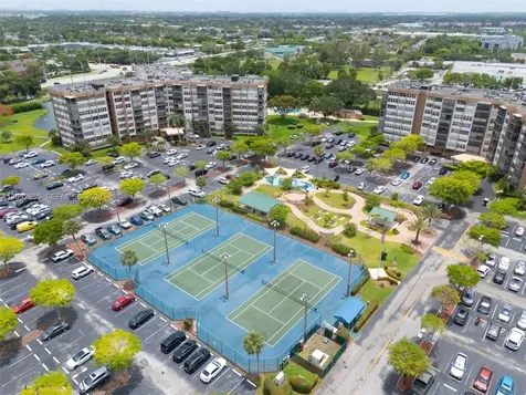 1400 Saint Charles Place Pembroke Pines FL 33026