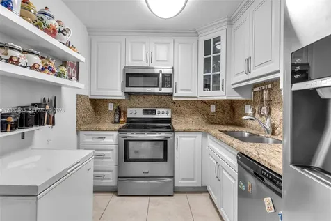 1400 Saint Charles Place Pembroke Pines FL 33026