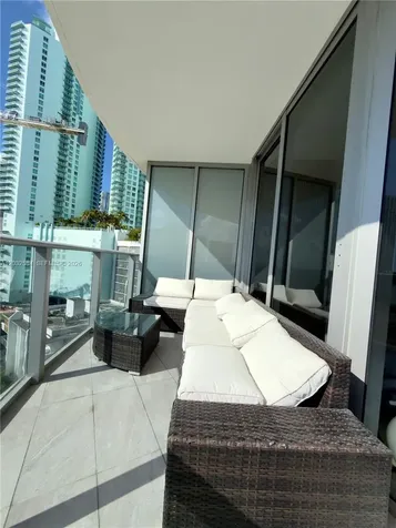 488 NE 18th Street Miami FL 33132