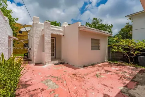 1243 SW 3rd Street Miami FL 33135