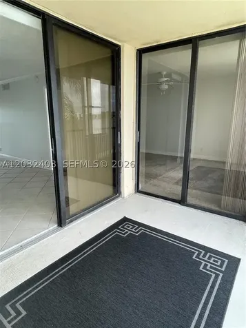 110 Lake Emerald Oakland Park FL 33309