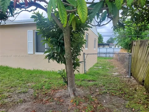 2124 SW 42nd Terrace Fort Lauderdale FL 33317