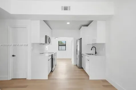 2520 NW 160th Street Miami Gardens FL 33054
