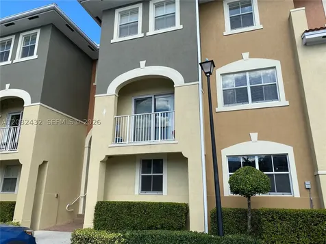 8800 NW 107th Court Doral FL 33178