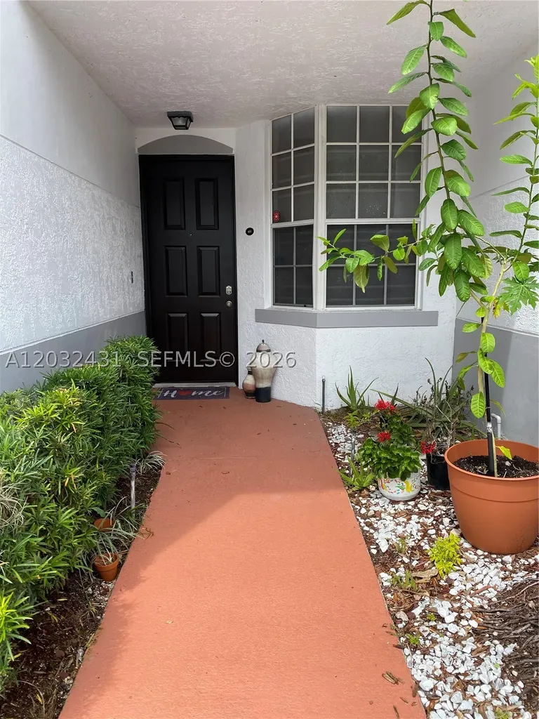 715 SW 148th Avenue Sunrise FL 33325