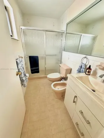 6527 W 22nd Lane Hialeah FL 33016