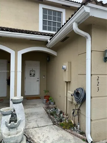 223 SW 120th Avenue Pembroke Pines FL 33025