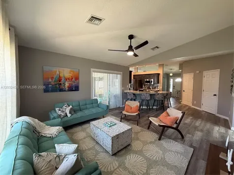 389 NE Surfside Avenue Port St. Lucie FL 34983