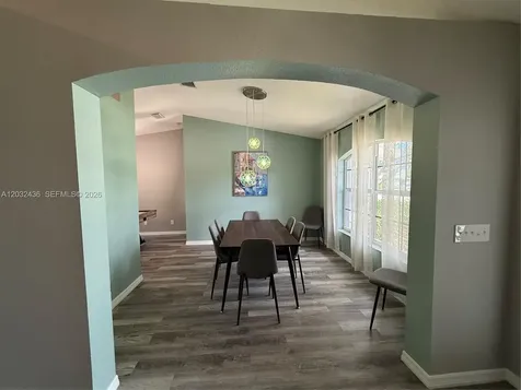 389 NE Surfside Avenue Port St. Lucie FL 34983