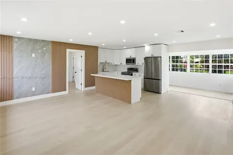 701 NW 176th Terrace Miami Gardens FL 33169