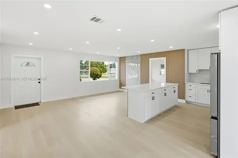 701 NW 176th Terrace Miami Gardens FL 33169