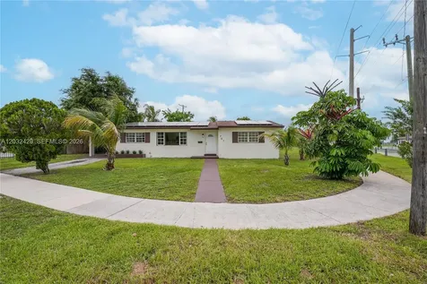 701 NW 176th Terrace Miami Gardens FL 33169