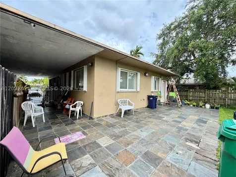2780 SW 90th Avenue Miami FL 33165