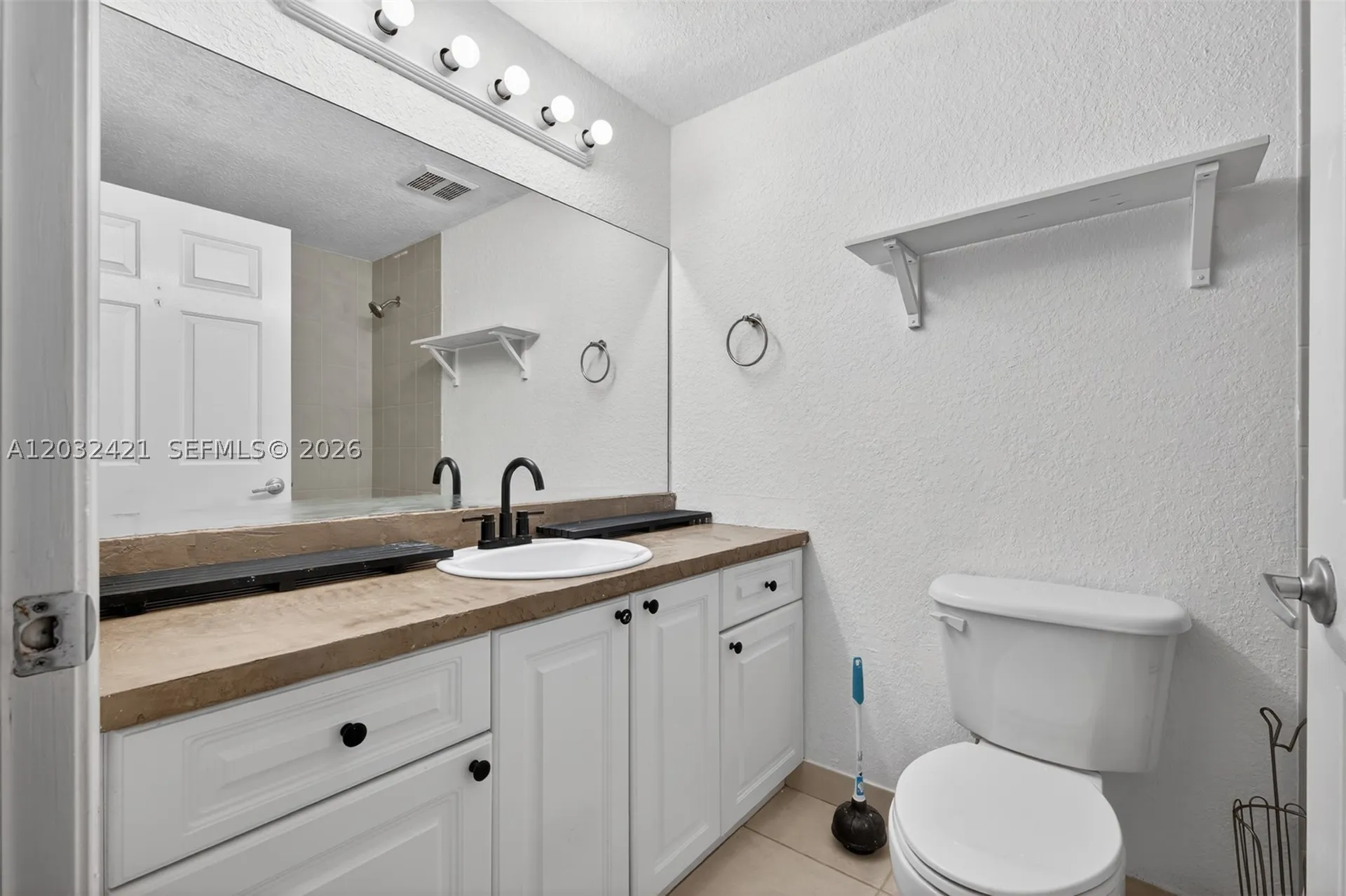 4902 Washington Street Hollywood FL 33021
