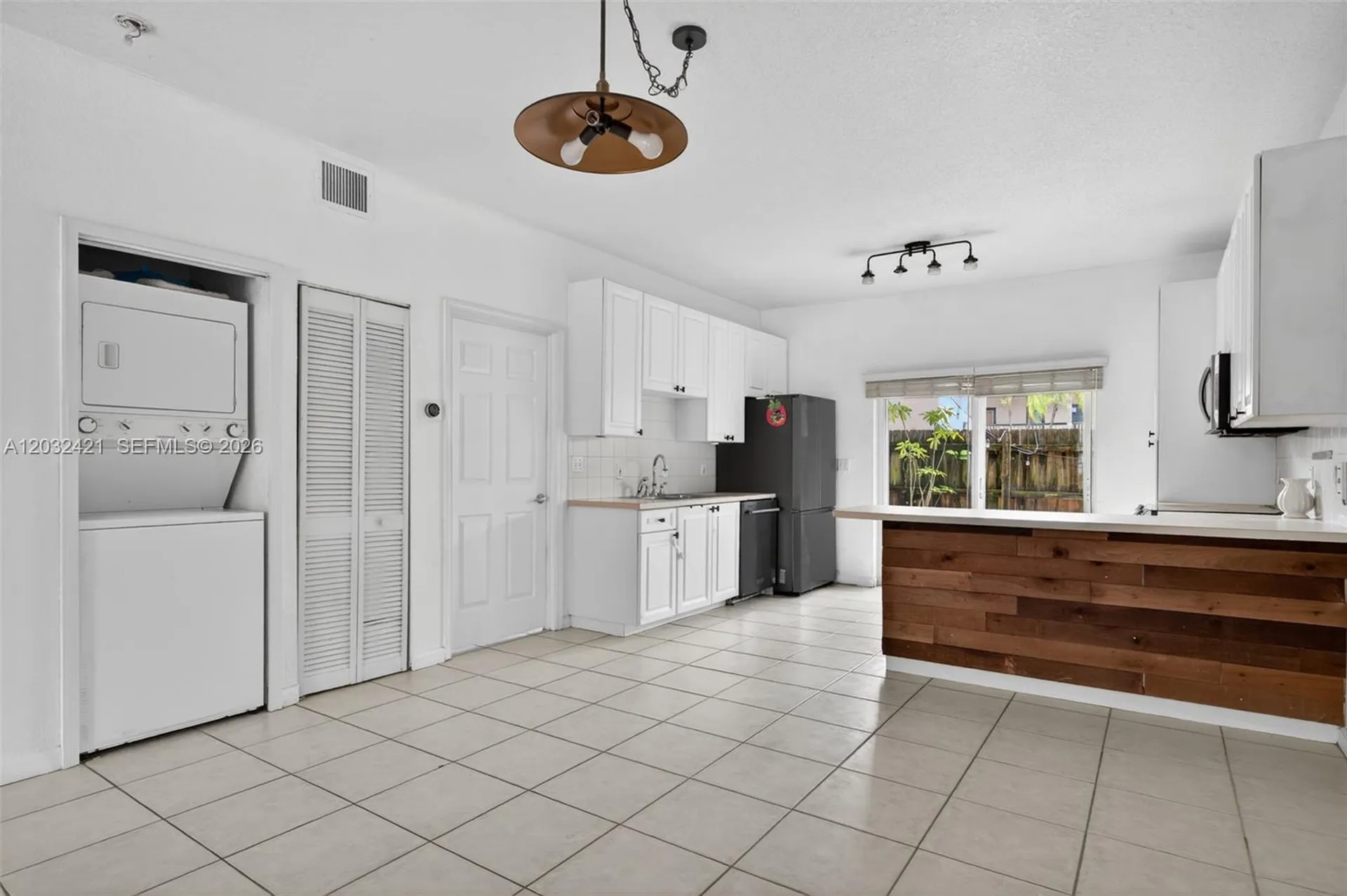 4902 Washington Street Hollywood FL 33021