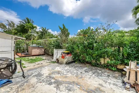 12085 W Dixie Highway Biscayne Park FL 33161