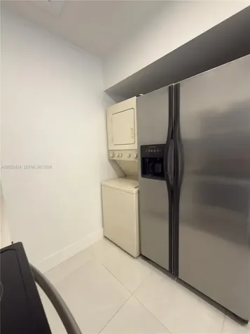 2500 W 67th Place Hialeah FL 33016