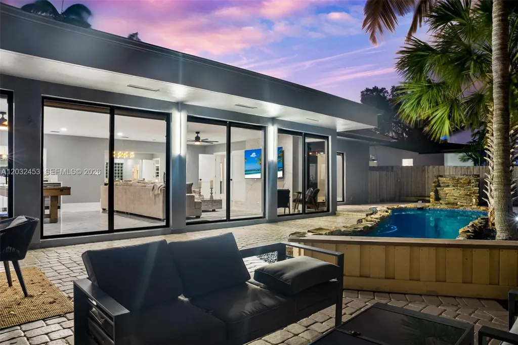 1030 SW 14th Terrace Fort Lauderdale FL 33312