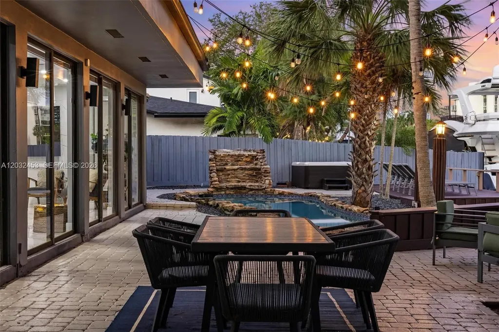 1030 SW 14th Terrace Fort Lauderdale FL 33312