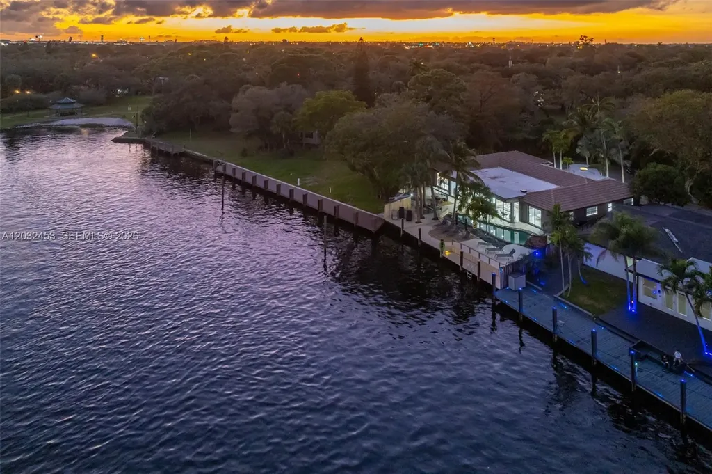 1030 SW 14th Terrace Fort Lauderdale FL 33312