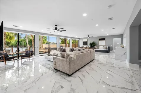 1030 SW 14th Terrace Fort Lauderdale FL 33312