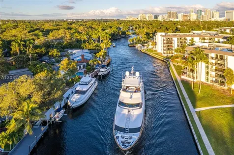 1030 SW 14th Terrace Fort Lauderdale FL 33312