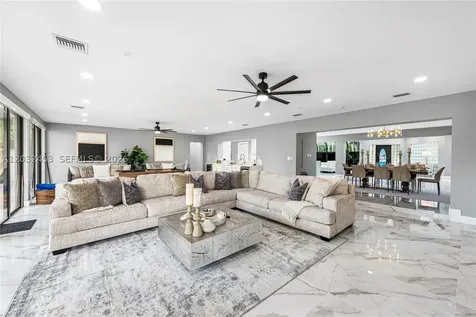 1030 SW 14th Terrace Fort Lauderdale FL 33312