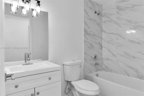 2221 NW 43rd Cape Coral FL 33993