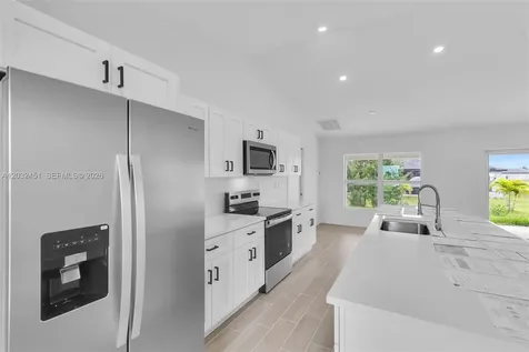2221 NW 43rd Cape Coral FL 33993