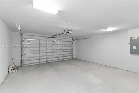 2221 NW 43rd Cape Coral FL 33993