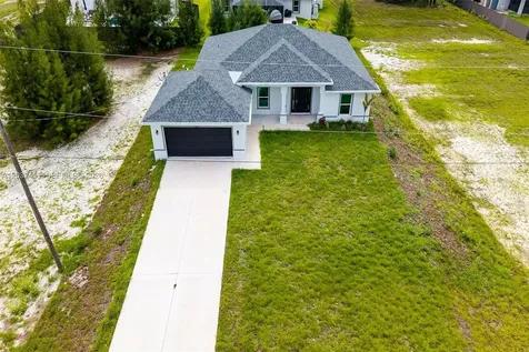 2221 NW 43rd Cape Coral FL 33993