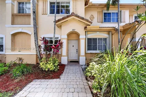 2827 SW 83rd Terrace Miramar FL 33025