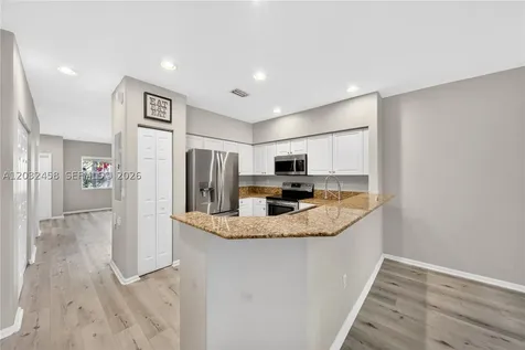 2827 SW 83rd Terrace Miramar FL 33025